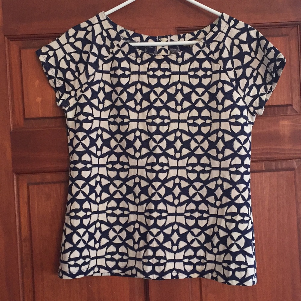 Banana Republic navy and white top